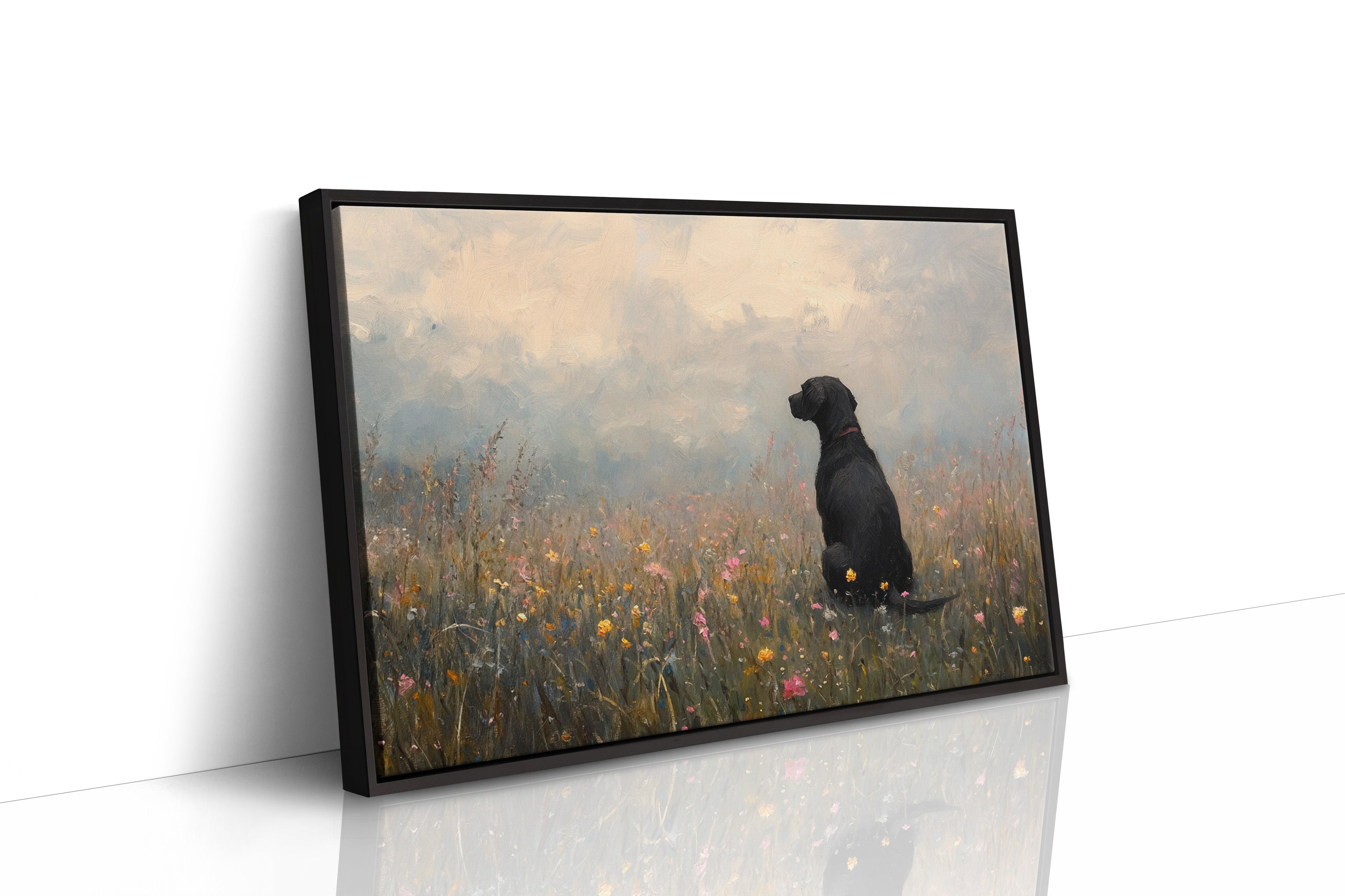 Labrador noir serein dans les fleurs sauvages - Impression d'art rustique avec chien