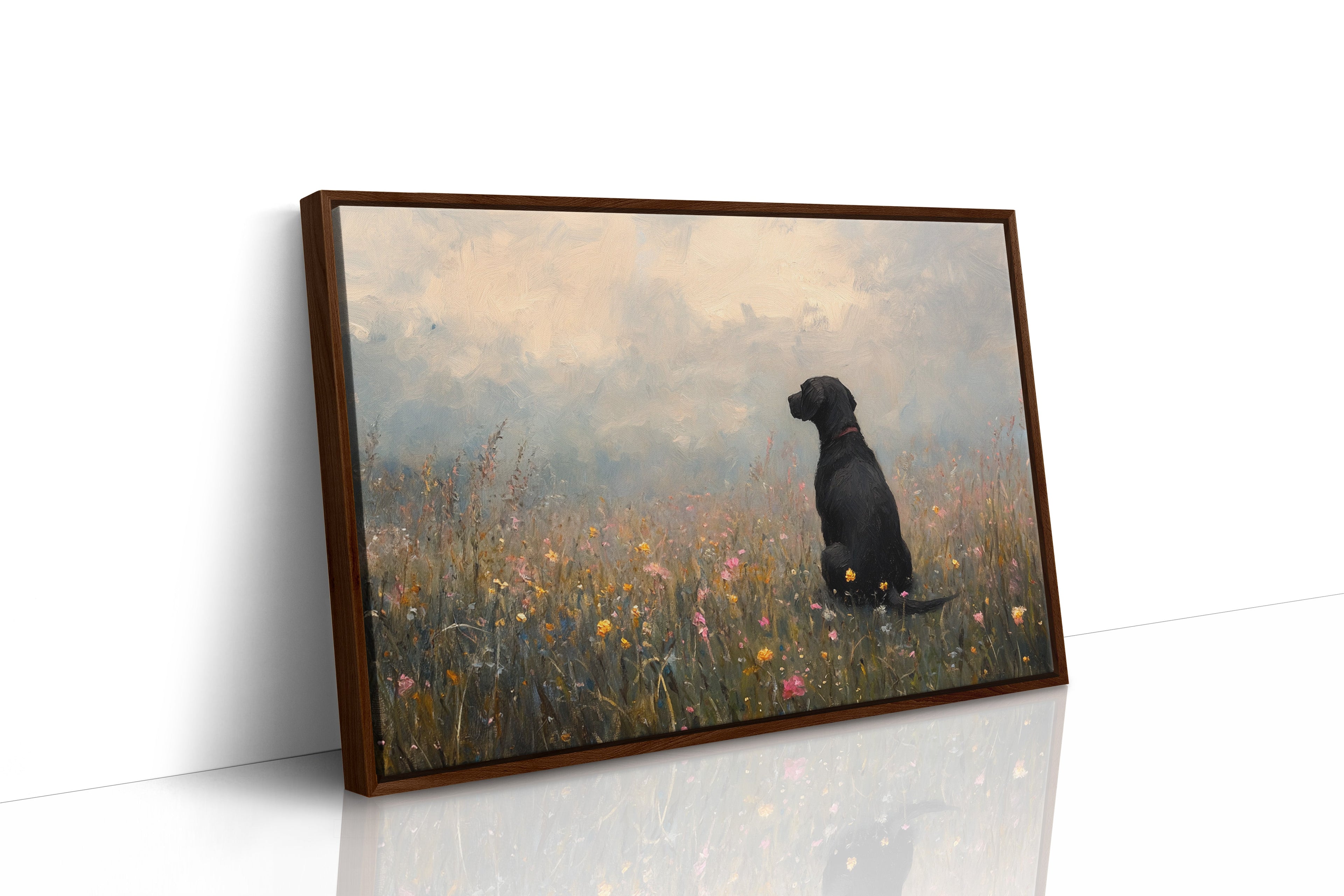 Labrador noir serein dans les fleurs sauvages - Impression d'art rustique avec chien