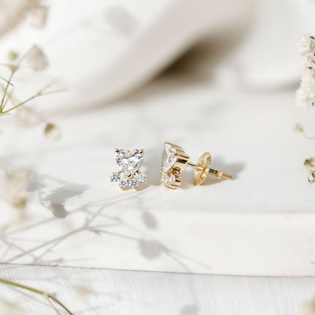 Boucles d'oreilles clous en forme de patte de chien, diamant de laboratoire certifié