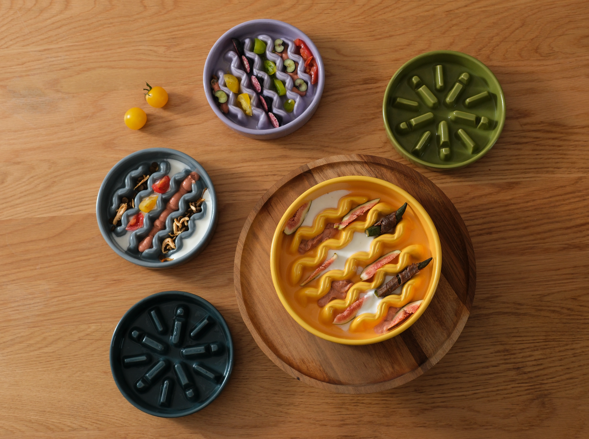 [Macaroni] Gamelles Lente Absorption pour Chien - Jaune / Bleu Glacé / Violet